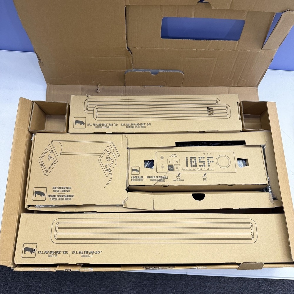 Traeger Woodridge Grill Engine Controller Pop-And-Lock Rail Backsplash Kit Black